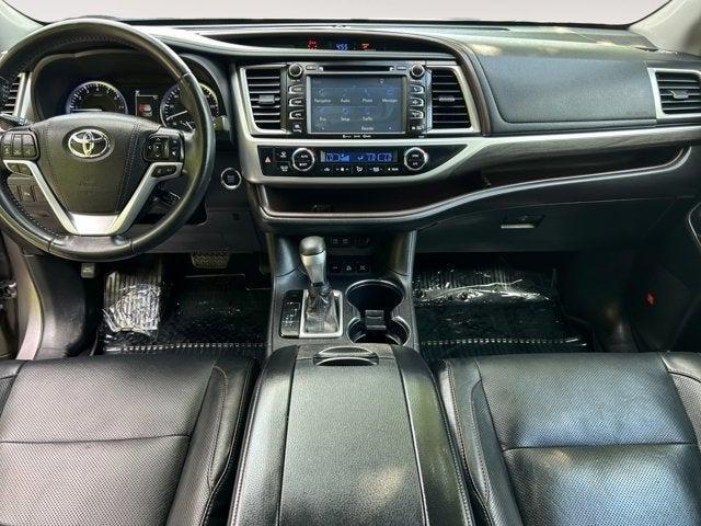 used 2018 Toyota Highlander car, priced at $24,797