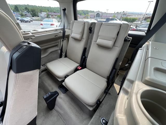 used 2016 Land Rover LR4 car, priced at $16,495