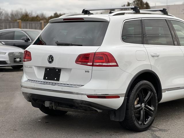 used 2017 Volkswagen Touareg car, priced at $25,495