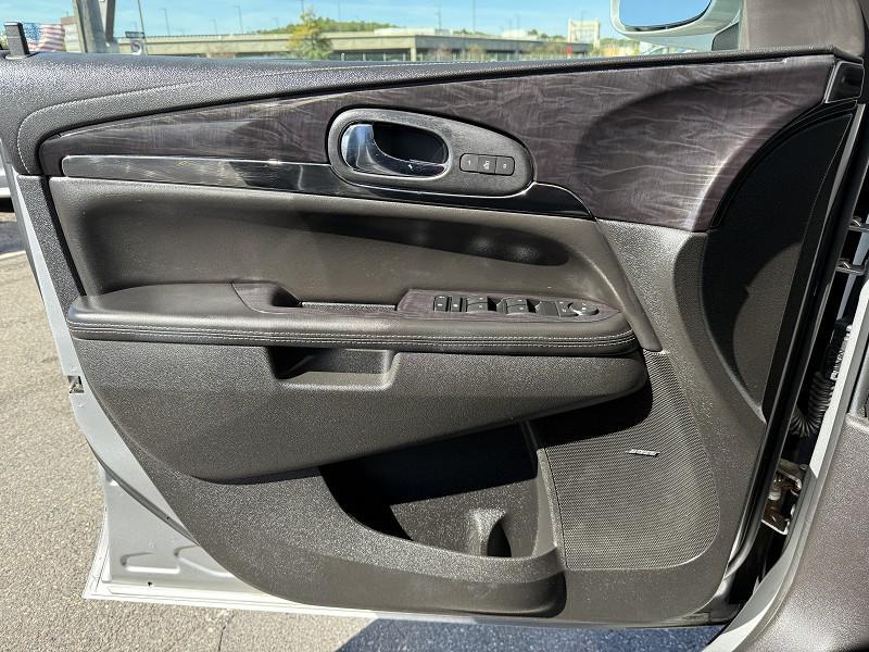 used 2015 Buick Enclave car, priced at $13,995