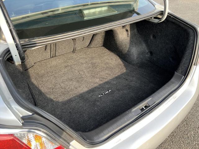 used 2015 Nissan Altima car, priced at $13,995