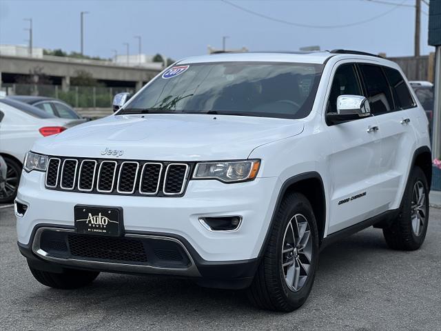 used 2017 Jeep Grand Cherokee car, priced at $20,995