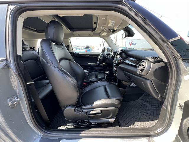 used 2019 MINI Hardtop car, priced at $17,995