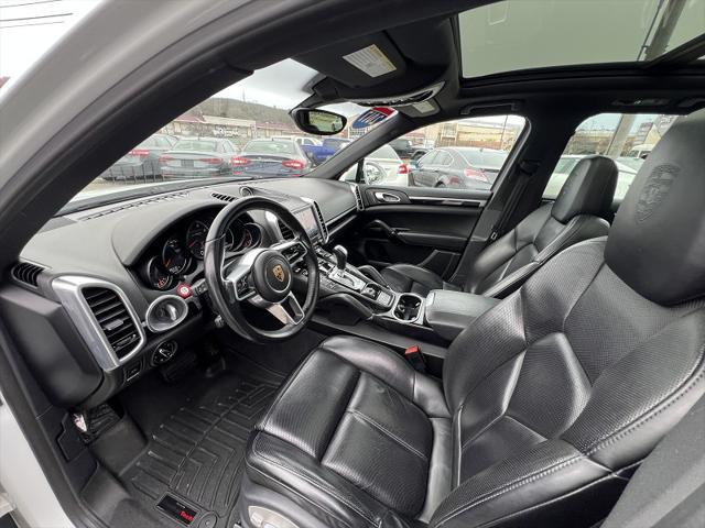 used 2017 Porsche Cayenne car