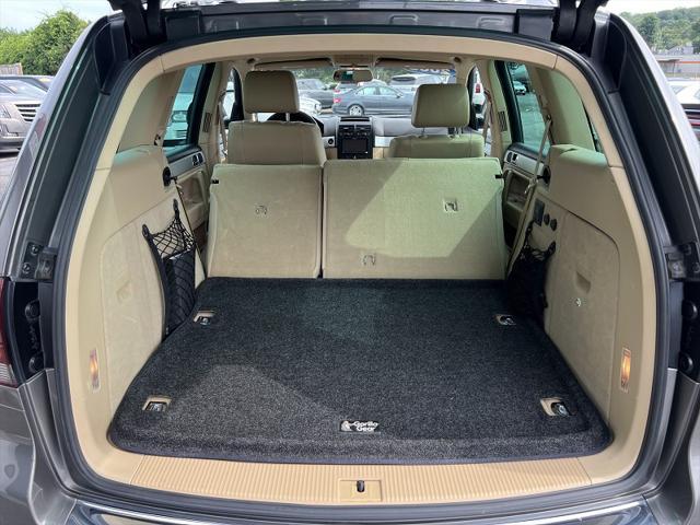used 2008 Volkswagen Touareg 2 car, priced at $11,995