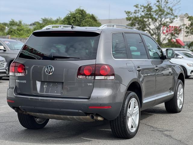 used 2008 Volkswagen Touareg 2 car, priced at $11,995