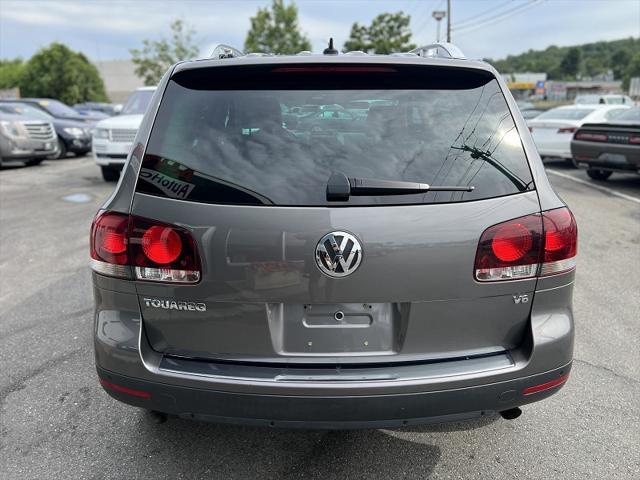 used 2008 Volkswagen Touareg 2 car, priced at $11,995