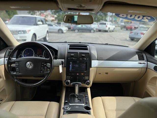 used 2008 Volkswagen Touareg 2 car, priced at $11,995