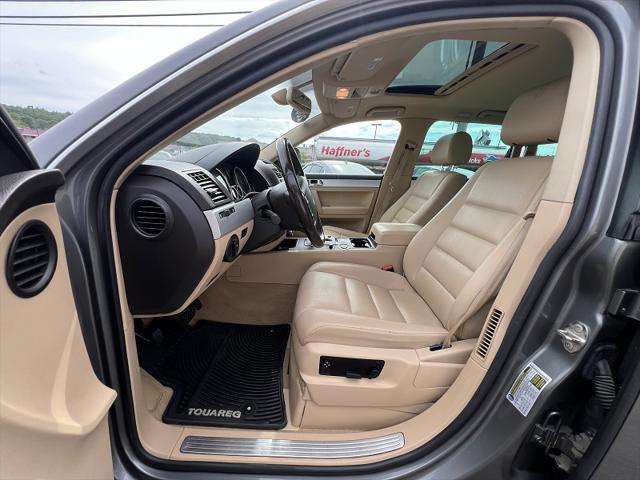 used 2008 Volkswagen Touareg 2 car, priced at $11,995