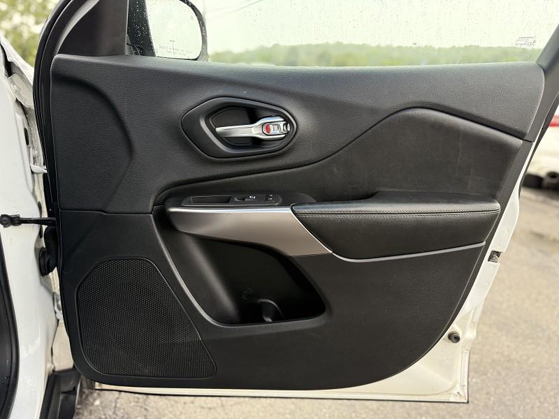 used 2019 Jeep Cherokee car, priced at $16,995