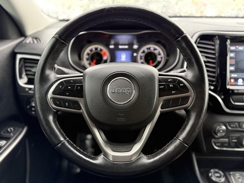 used 2019 Jeep Cherokee car, priced at $16,995