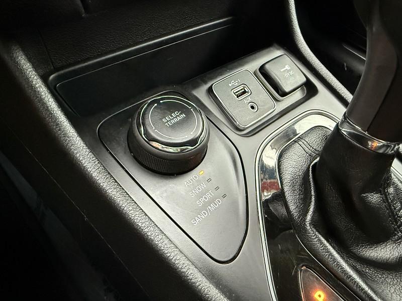 used 2019 Jeep Cherokee car, priced at $16,995