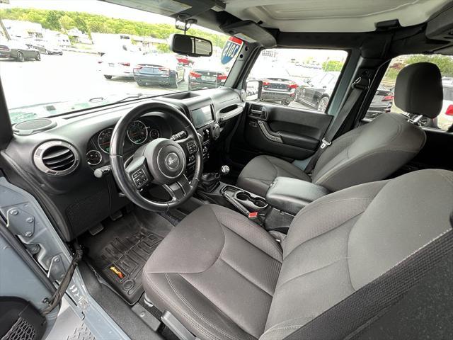 used 2015 Jeep Wrangler Unlimited car, priced at $16,995