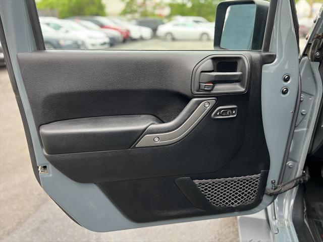 used 2015 Jeep Wrangler Unlimited car, priced at $16,995