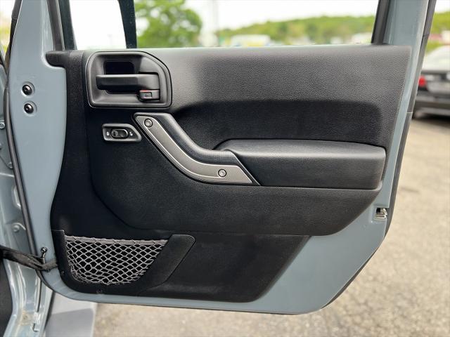 used 2015 Jeep Wrangler Unlimited car, priced at $16,995