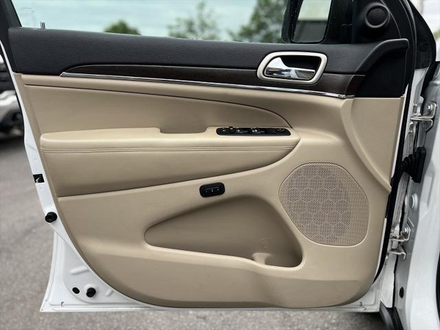 used 2017 Jeep Grand Cherokee car, priced at $18,495