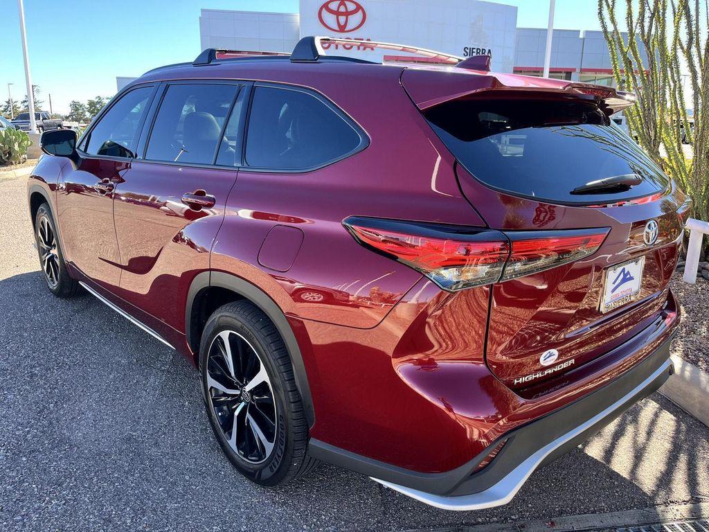 used 2022 Toyota Highlander car, priced at $36,789