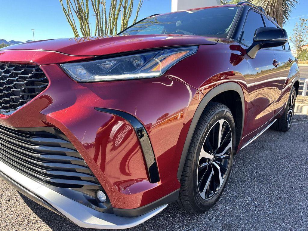 used 2022 Toyota Highlander car, priced at $36,789