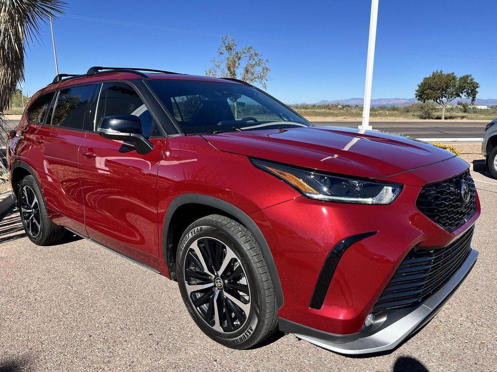 used 2022 Toyota Highlander car, priced at $36,789
