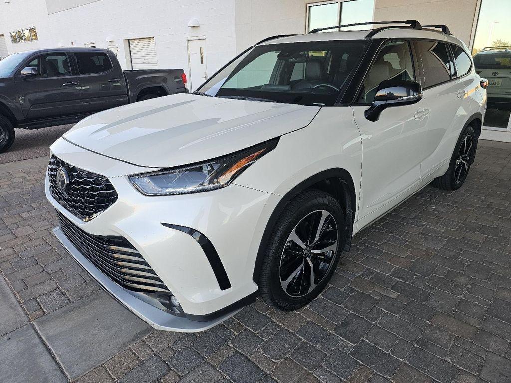 used 2021 Toyota Highlander car, priced at $32,389