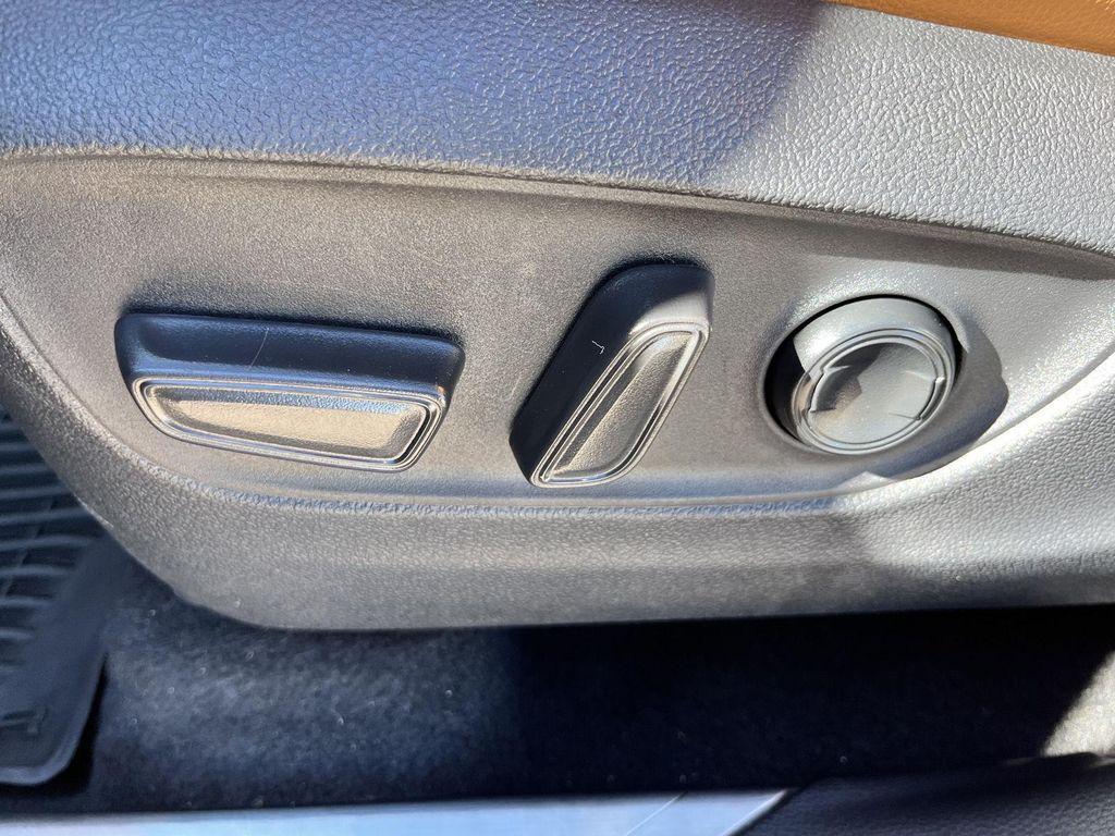 used 2023 Toyota Highlander Hybrid car, priced at $44,289