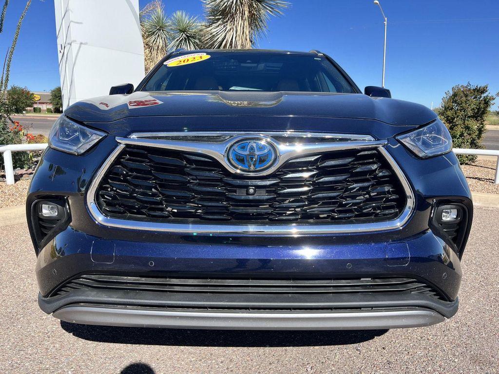 used 2023 Toyota Highlander Hybrid car, priced at $44,289