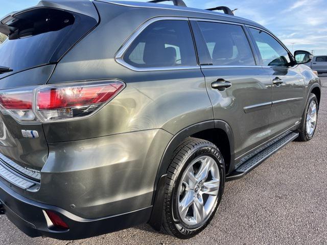 used 2016 Toyota Highlander Hybrid car, priced at $27,289