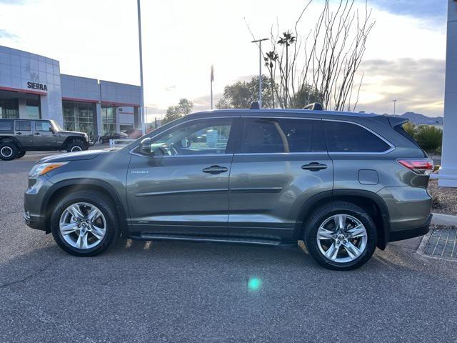 used 2016 Toyota Highlander Hybrid car, priced at $27,289