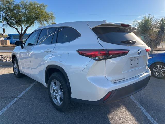 used 2021 Toyota Highlander Hybrid car, priced at $31,289