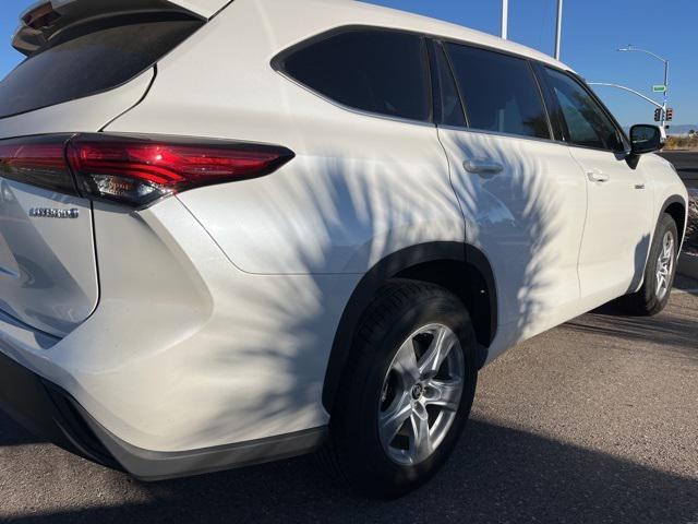 used 2021 Toyota Highlander Hybrid car, priced at $31,289