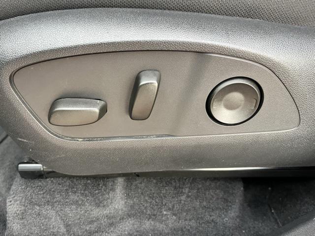used 2025 GMC Acadia car, priced at $41,289