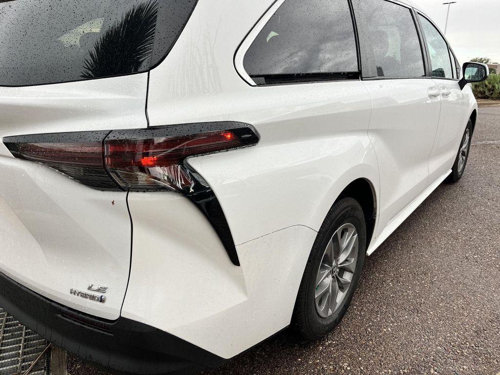 used 2024 Toyota Sienna car, priced at $41,289