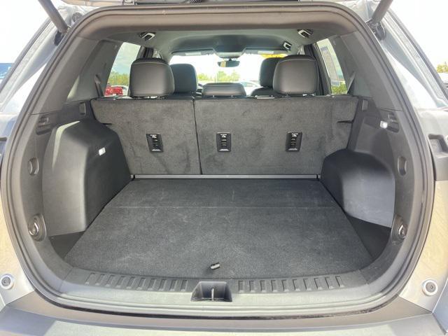 used 2025 Chevrolet Equinox car, priced at $25,489
