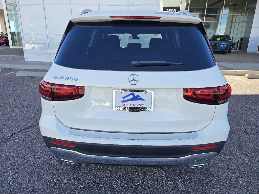 used 2021 Mercedes-Benz GLB 250 car, priced at $27,289