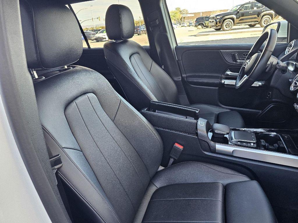 used 2021 Mercedes-Benz GLB 250 car, priced at $27,289