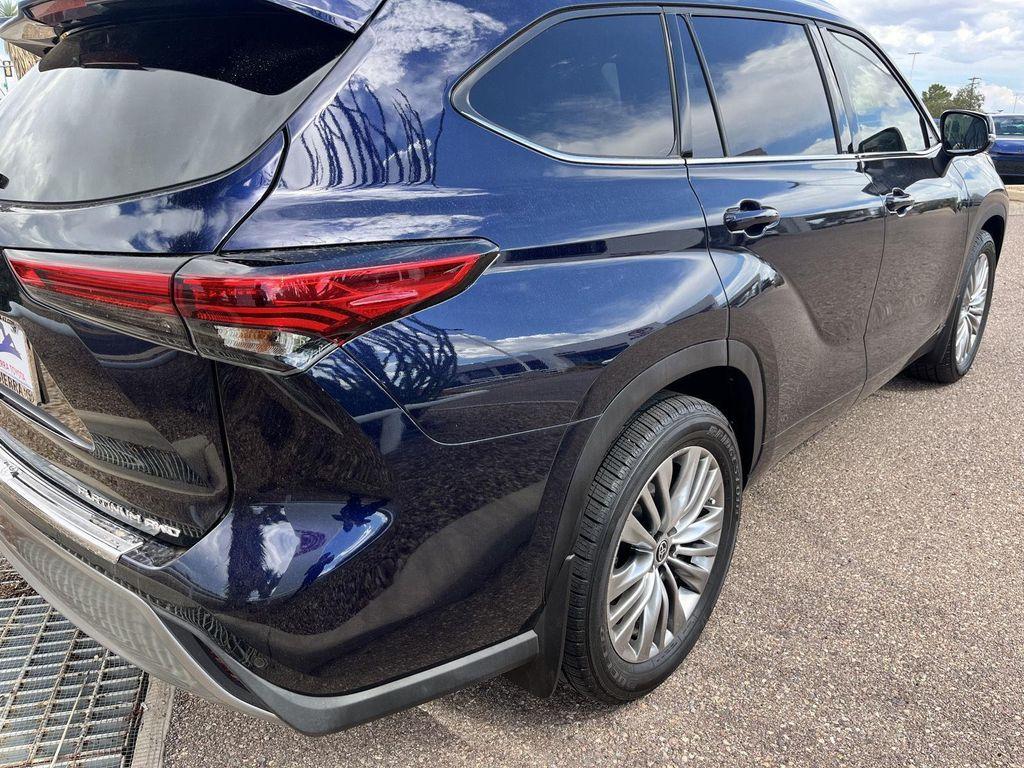 used 2023 Toyota Highlander car, priced at $40,789