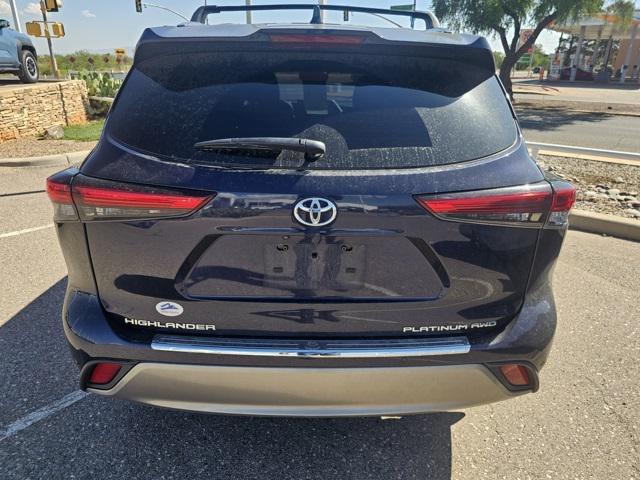 used 2023 Toyota Highlander car, priced at $41,989