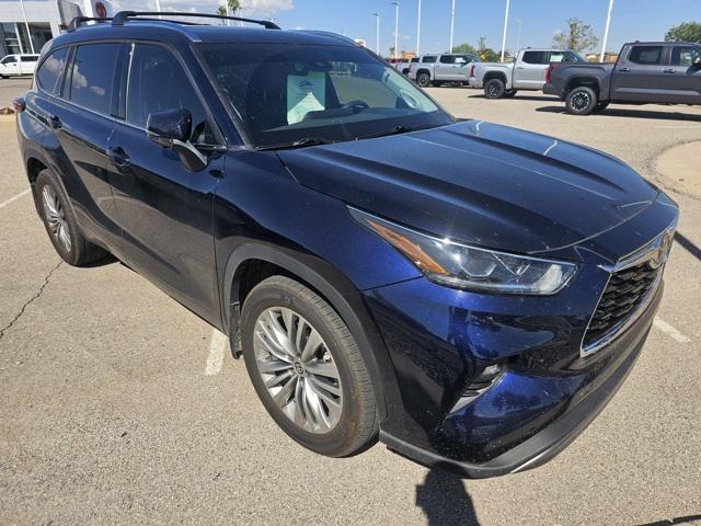 used 2023 Toyota Highlander car, priced at $41,989