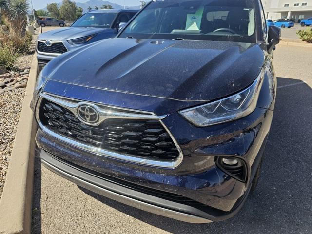 used 2023 Toyota Highlander car, priced at $41,989