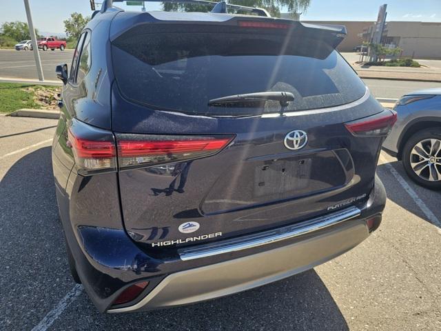 used 2023 Toyota Highlander car, priced at $41,989