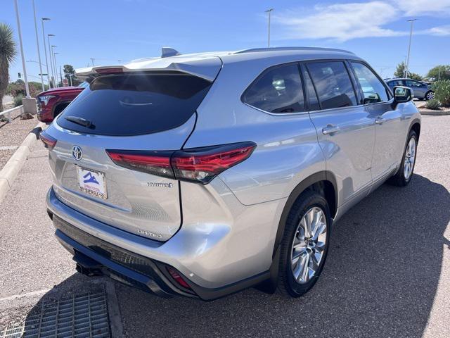 used 2023 Toyota Highlander Hybrid car, priced at $46,289