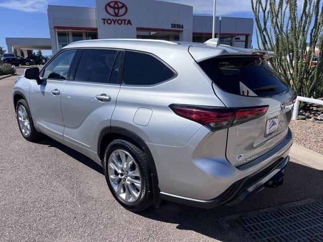 used 2023 Toyota Highlander Hybrid car, priced at $46,289