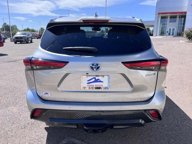 used 2023 Toyota Highlander Hybrid car, priced at $46,289