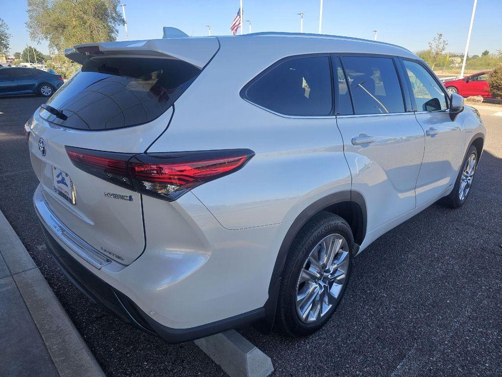 used 2023 Toyota Highlander Hybrid car, priced at $47,289