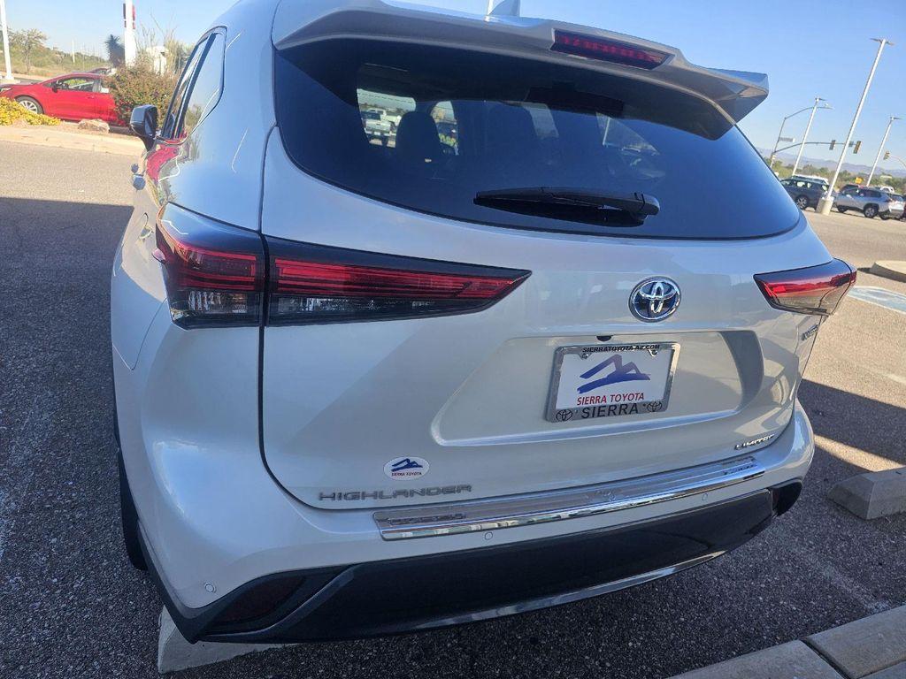 used 2023 Toyota Highlander Hybrid car, priced at $47,289