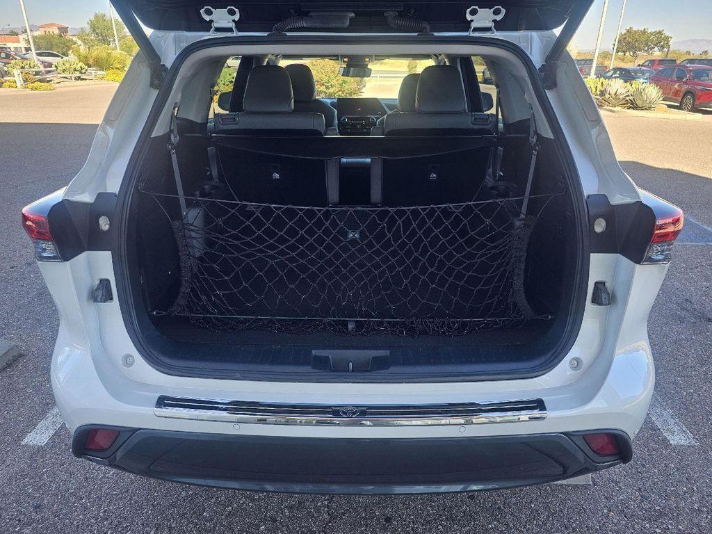 used 2023 Toyota Highlander Hybrid car, priced at $47,289