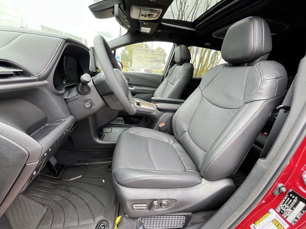 new 2025 Toyota Sienna car, priced at $53,994