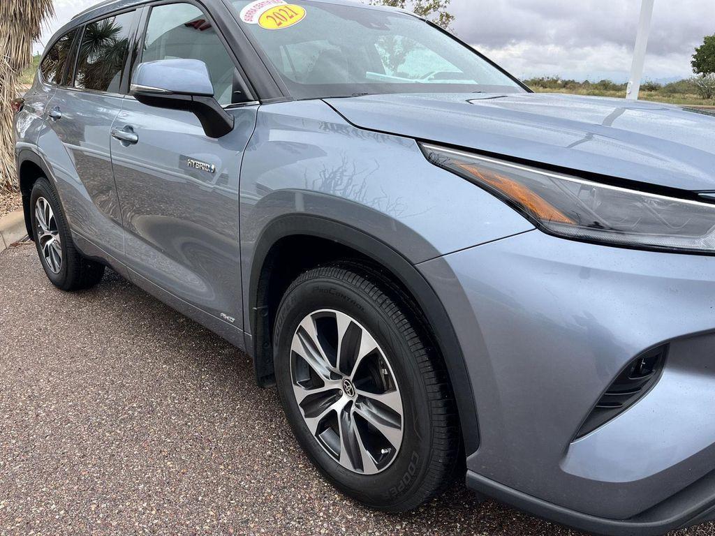 used 2021 Toyota Highlander Hybrid car, priced at $31,539