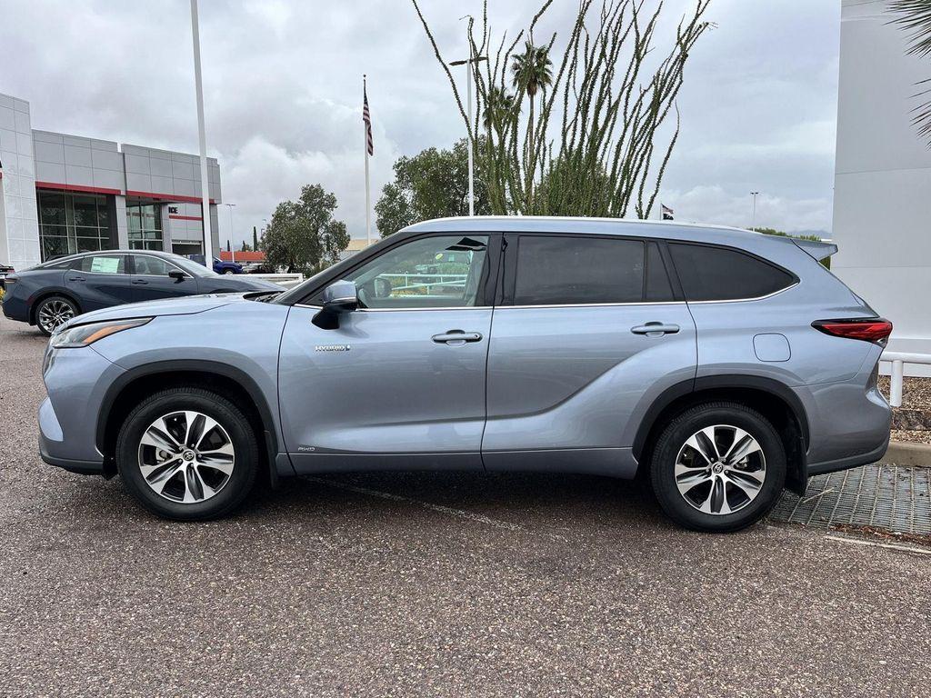 used 2021 Toyota Highlander Hybrid car, priced at $31,539