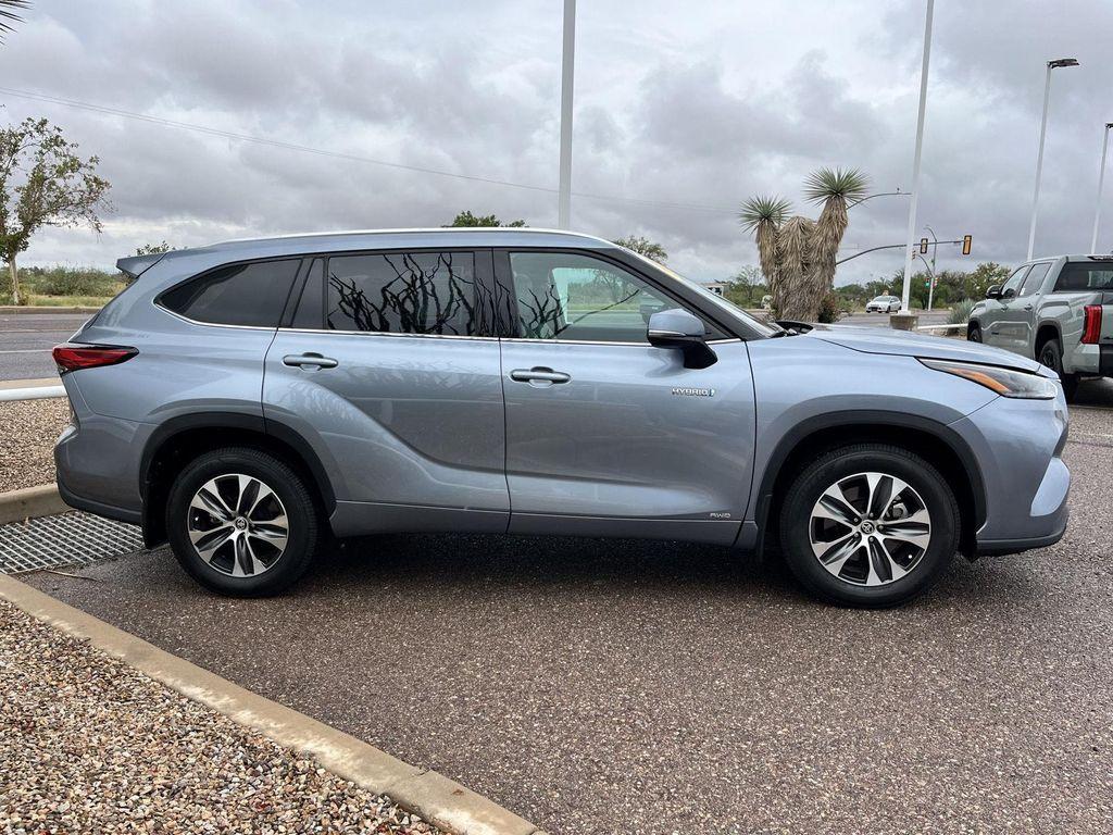 used 2021 Toyota Highlander Hybrid car, priced at $31,539